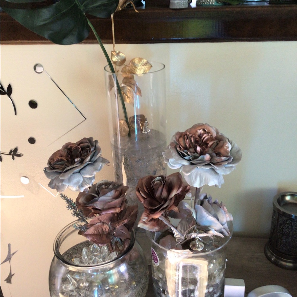 Centerpiece - Picture 4 of 9